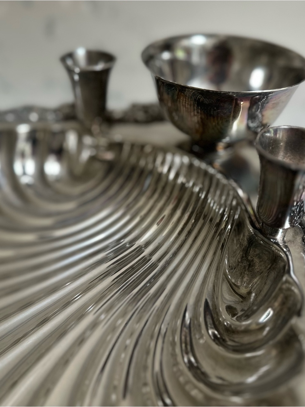 1940s Silver-Played Shell Serving Tray - Elegant Home Dining - vintage - Picture 8 of 14